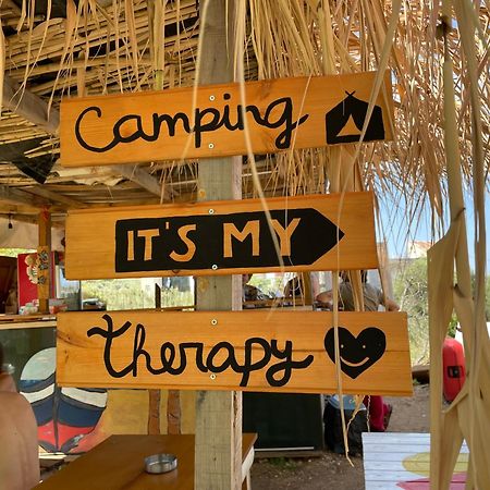 Olive Camping Himare Luaran gambar