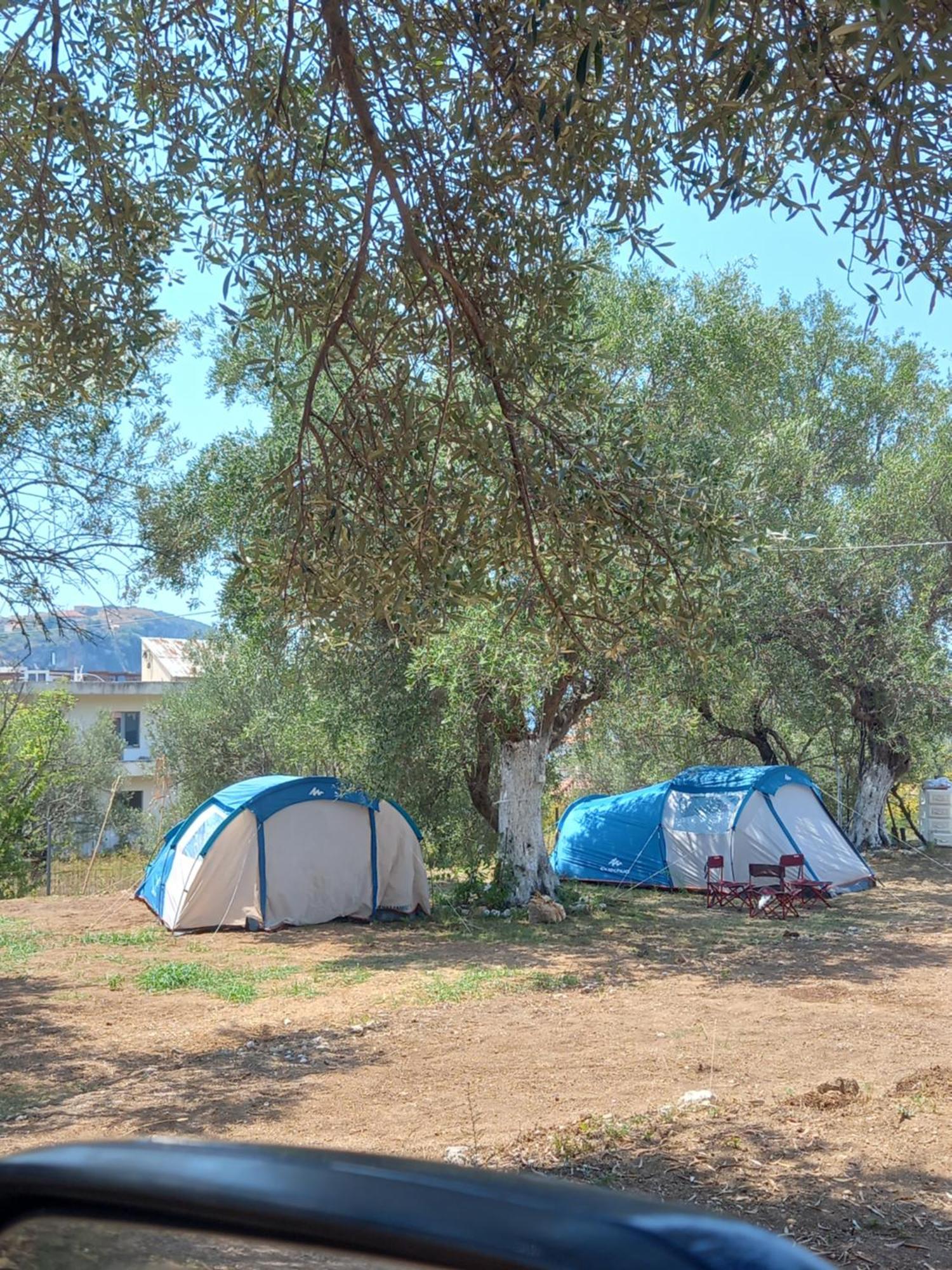 Olive Camping Himare Luaran gambar